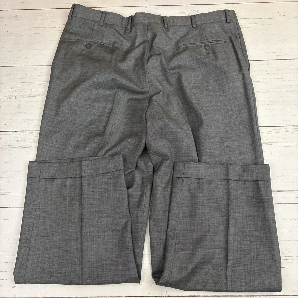 Hart Schaffner Marx Suit Gray Solid 46L 40W 30I